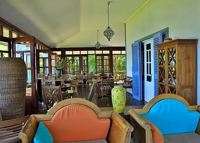 Demeure De Cap Macon Hotell Anse Boileau